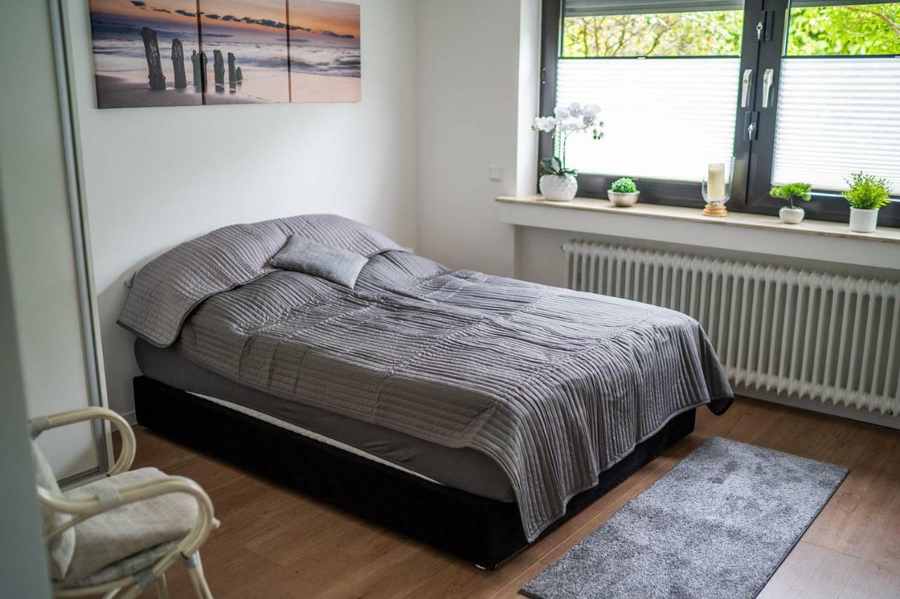Pfingsberg Eg * Ratingen